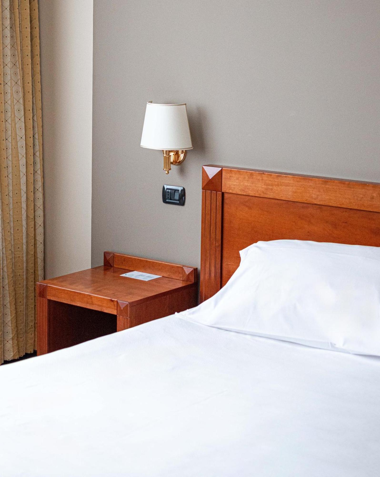 Phi Hotel Cavalieri ブラ エクステリア 写真