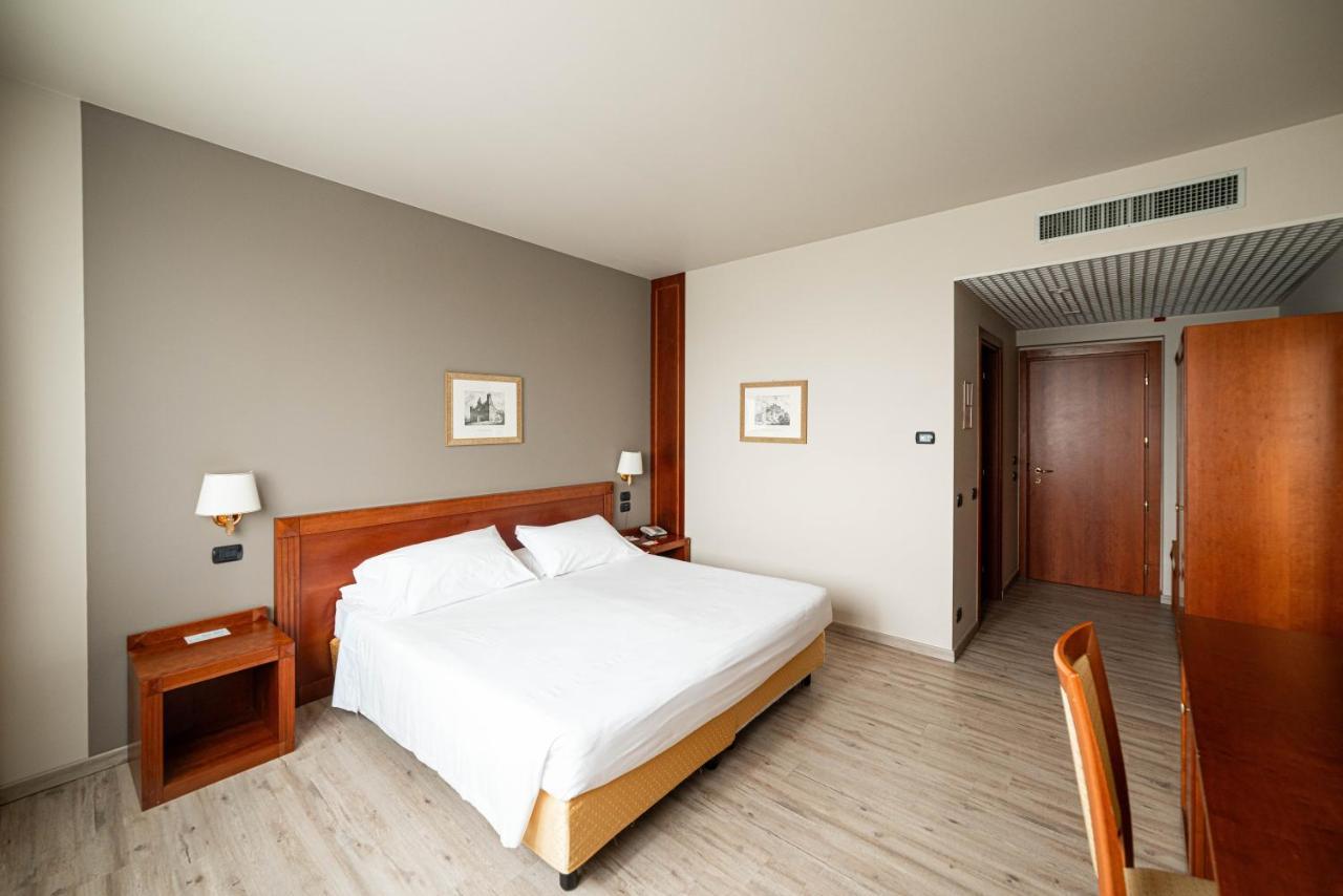 Phi Hotel Cavalieri ブラ エクステリア 写真